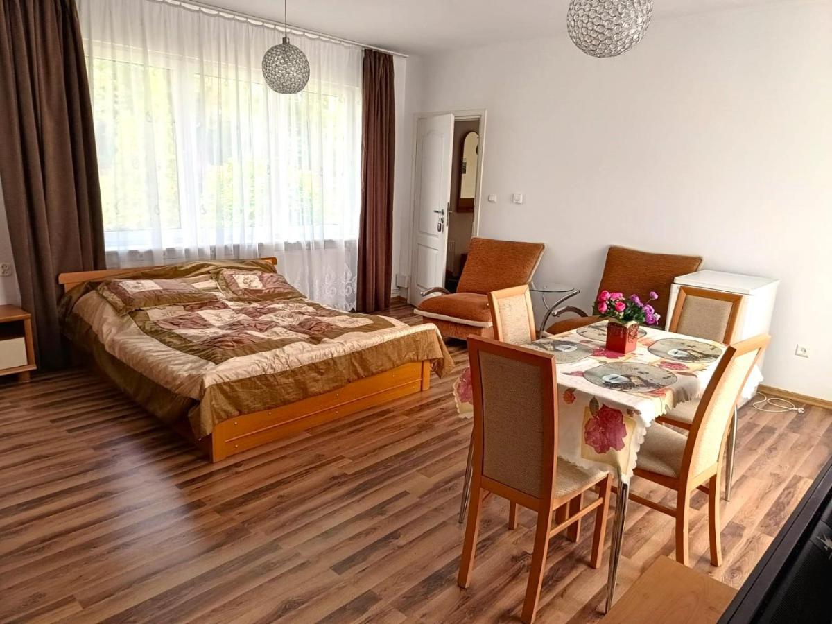 Lawendowe Domki I Apartamenty W Pobierowie 波别罗沃 外观 照片